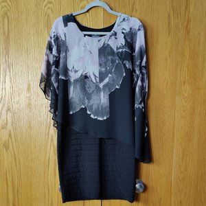 Adrianna Papell Shear Capped Dress